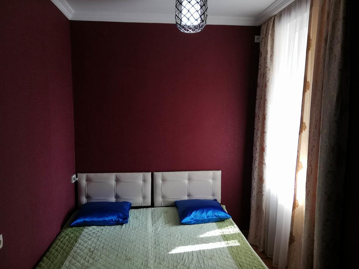 Guest House Quiet Home Batoumi Extérieur photo