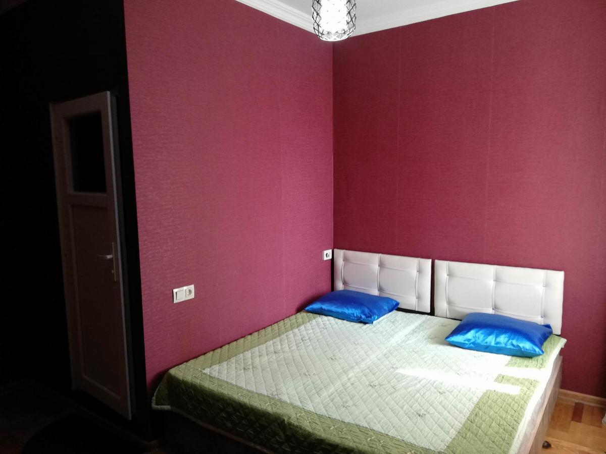 Guest House Quiet Home Batoumi Extérieur photo